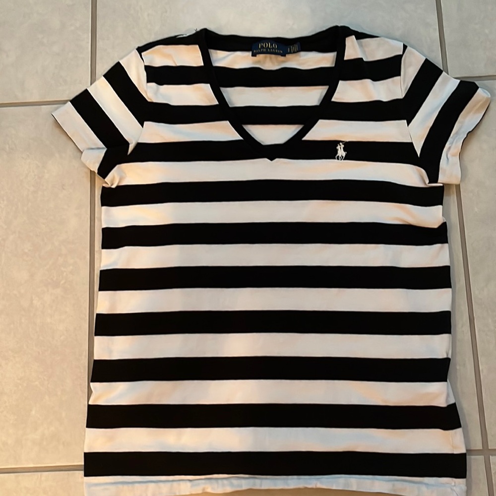 Women’s Polo V neck t-shirt